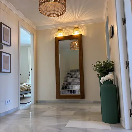 Luxury With Panorama View And Heated Pool * 말라가