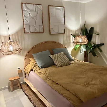 Luxury With Panorama View And Heated Pool 말라가